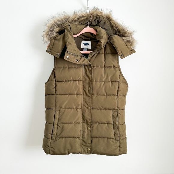 Old Navy Jackets & Blazers - Old Navy Army Green Hooded Puffer Vest Faux Fur Trim sz Medium